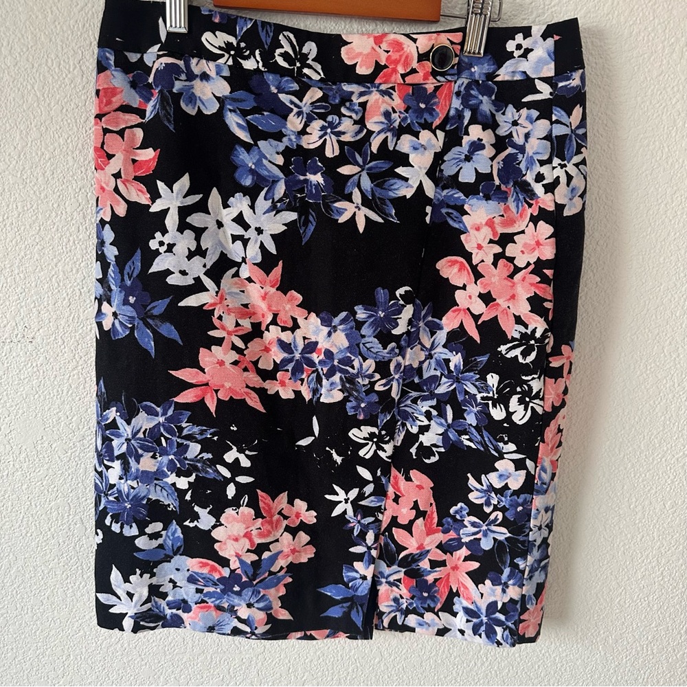 Talbots Black and Floral Skirt Pink‎ 8P